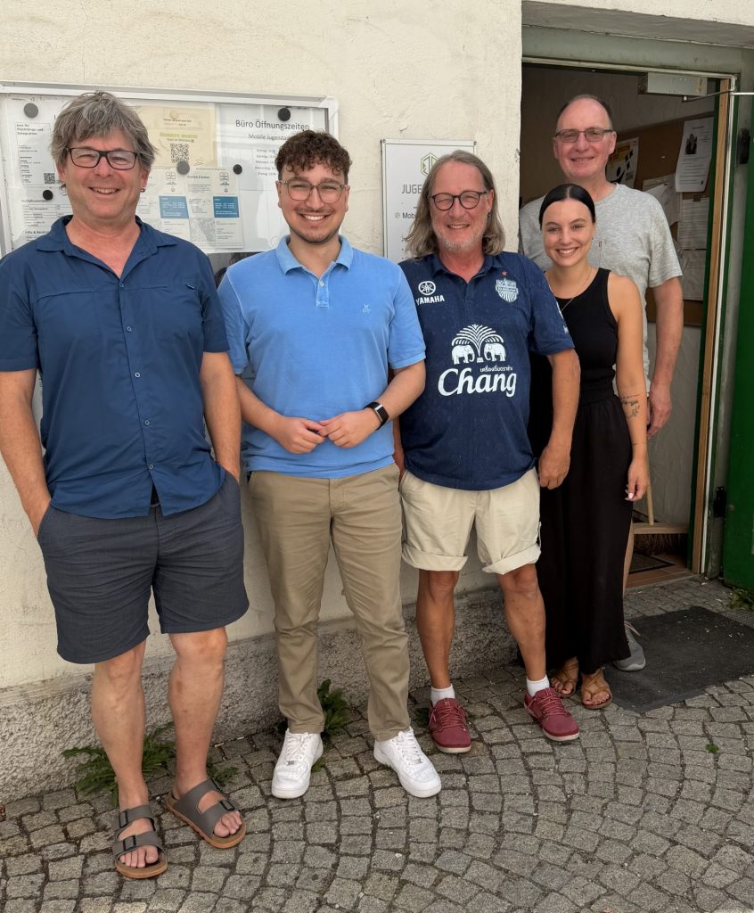 Jugendaktiv - Biberach an der Riss | MdL Gürbüz im Austausch mit Streetworkern der Mobilen Jugendarbeit